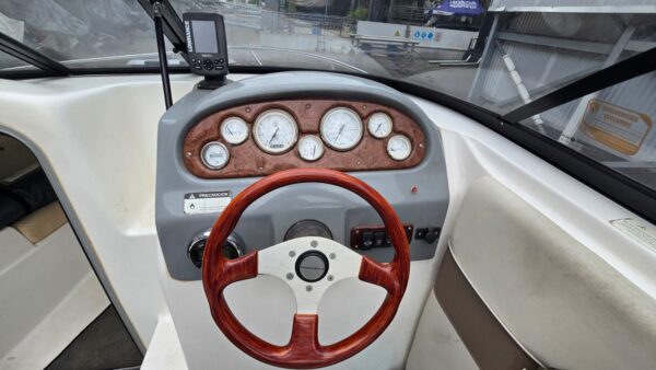 Quicksilver 2002 Cuddy - Imagen 4